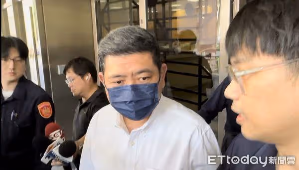 NONO宮廟拜拜「根本不是懺悔」 廟方證實妻子朱海君一起來…互動曝