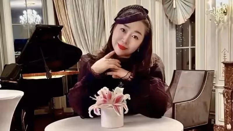 私刑正義？美魔女詐騙犯浮屍河中　潛逃前詐得1.88億元