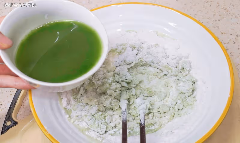 老人說「春天吃一草,百歲不顯老」,這「一草」指啥?別不懂吃!