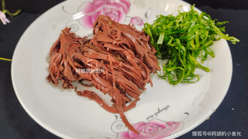 豆腐和它絕配，後悔沒早發現這吃法！營養高蛋白、特滑嫩，飯前一碗吃啥都香