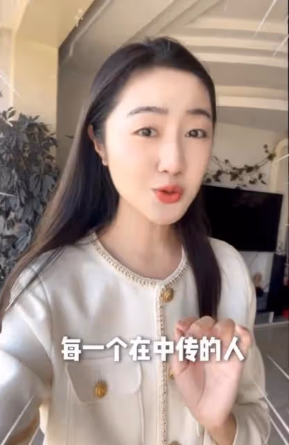 人民網點評「點讀機女孩」，批MCN製造話題噱頭，律師稱涉嫌違法