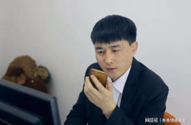 不遠千里參加發小的婚禮，結果他連飯都不管，我拉黑他錯了嗎？