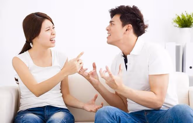 懷孕8月,婆婆想賣我的房換大房子,丈夫：先放爸媽名下,將來寫你名