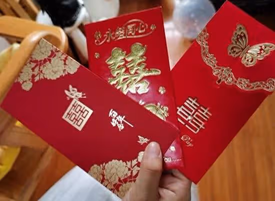 因為8000婆婆冷落了我一個月,公公忐忑說出真相,她主動向我道歉