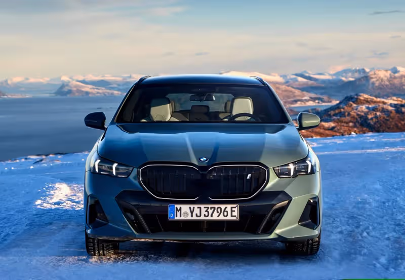 純電豪華旅行車要來了　BMW i5 Touring即日起339萬元起開放預售