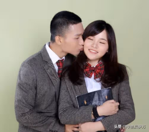 江西美女主持人,為丈夫放棄事業隨軍,如今部隊帶娃成人生贏家