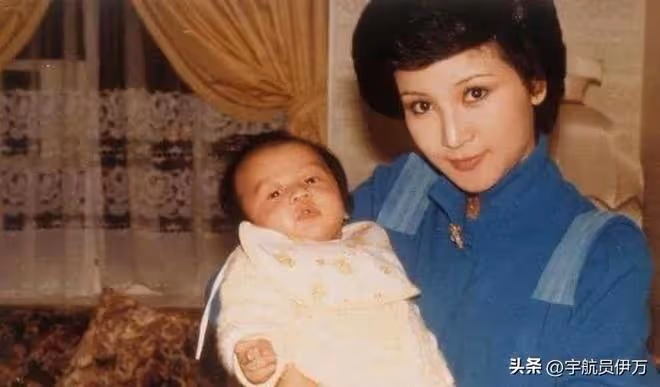 謝賢:31歲創辦公司,與小49歲女星戀愛,晚年獲影帝成人生贏家