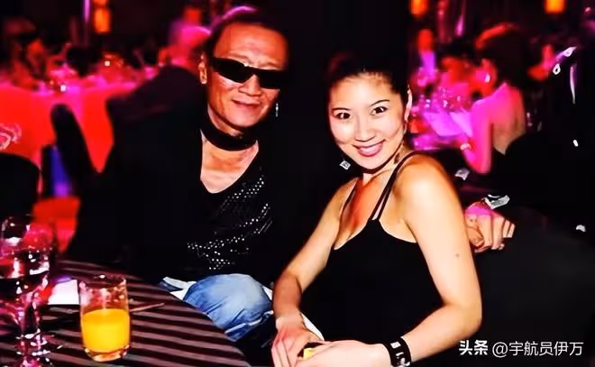 謝賢:31歲創辦公司,與小49歲女星戀愛,晚年獲影帝成人生贏家