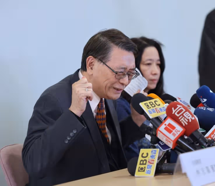 林志嘉鞠躬道歉滅不了火　他怒斥兒盟被「一群貪戀權位的人弄死了」