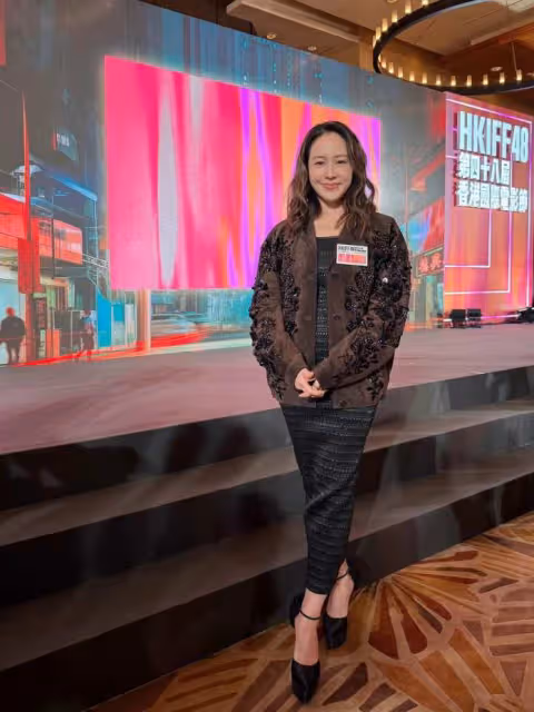 離婚逾半年現身!45歲影後「身材大走針」腫一圈 眼尖網友揪細節「大讚還是女神」:背後下苦功