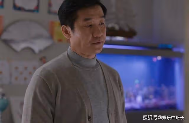 《江河日上》妻子狀態反常,鄭寒江的敷衍態度,對得起編劇的一把刀