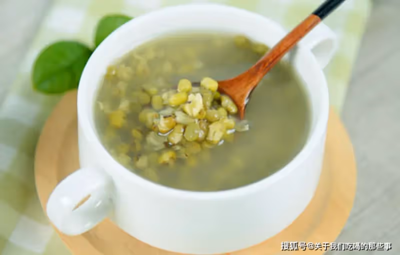 煮綠豆湯,不要直接下鍋煮,教你1招,5分鐘開花,軟爛起沙不發紅