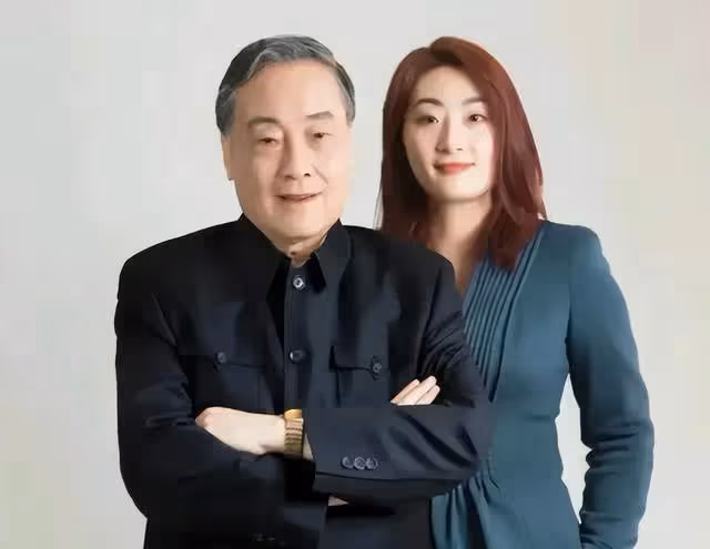 章澤天調侃宗馥莉:去你公司上班年薪多少?宗馥莉的回應超好笑