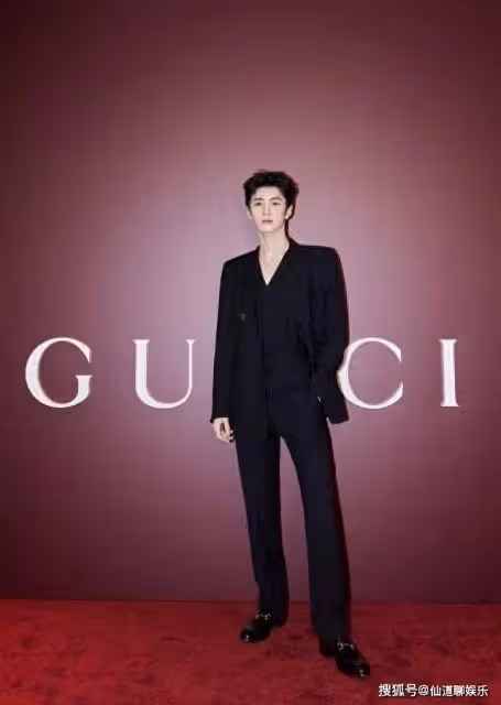 Gucci晚宴:倪妮冷艷高貴,白鹿豐滿有料,莫文蔚王楚然美腿吸睛