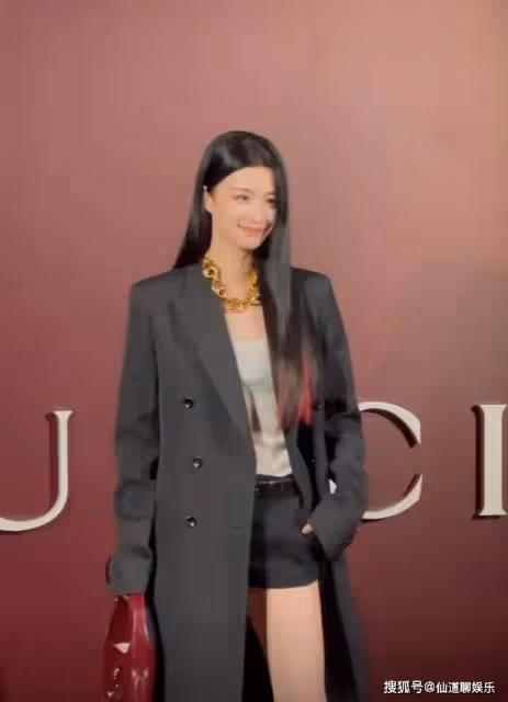 Gucci晚宴:倪妮冷艷高貴,白鹿豐滿有料,莫文蔚王楚然美腿吸睛