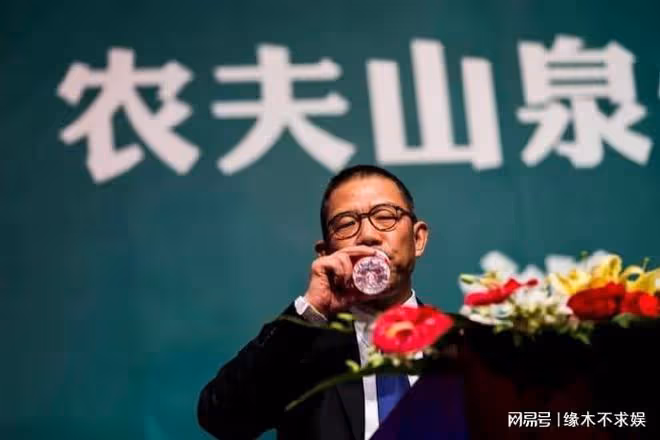 突傳噩耗!鍾睒睒母親去世,享年95歲,全家拭淚稽首!