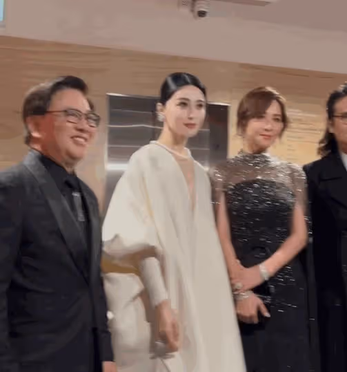 孫儷「一臉兇相」算不算大美女？看她和范冰冰的活動圖就有答案