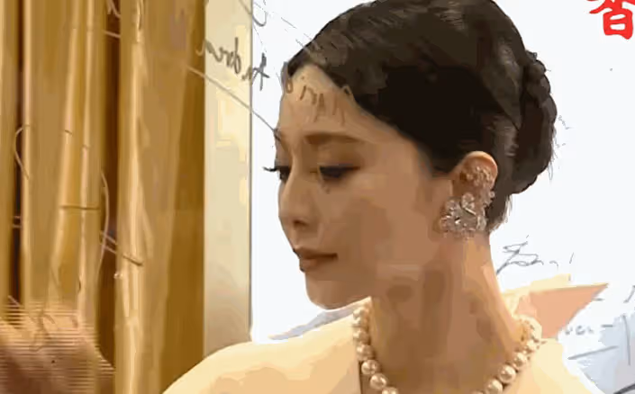 孫儷「一臉兇相」算不算大美女？看她和范冰冰的活動圖就有答案