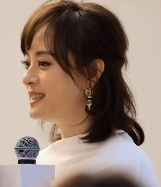 孫儷「一臉兇相」算不算大美女？看她和范冰冰的活動圖就有答案