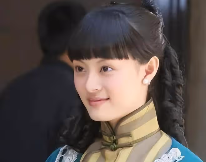 孫儷「一臉兇相」算不算大美女？看她和范冰冰的活動圖就有答案