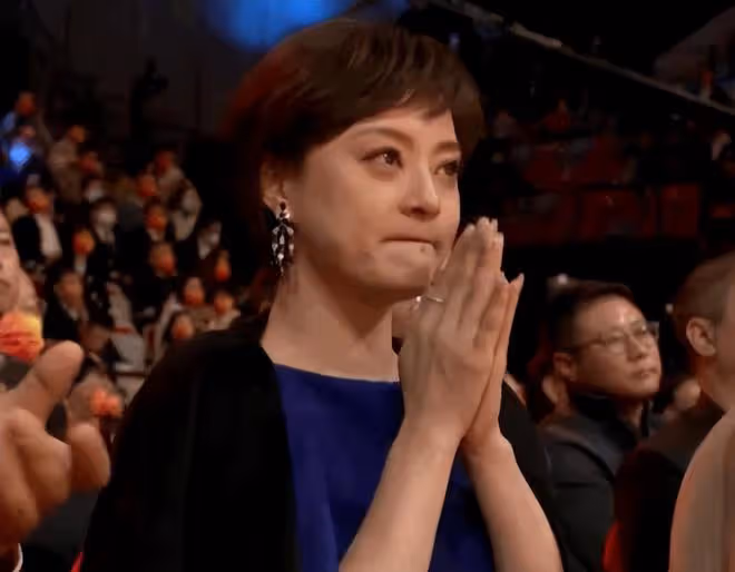 孫儷「一臉兇相」算不算大美女？看她和范冰冰的活動圖就有答案