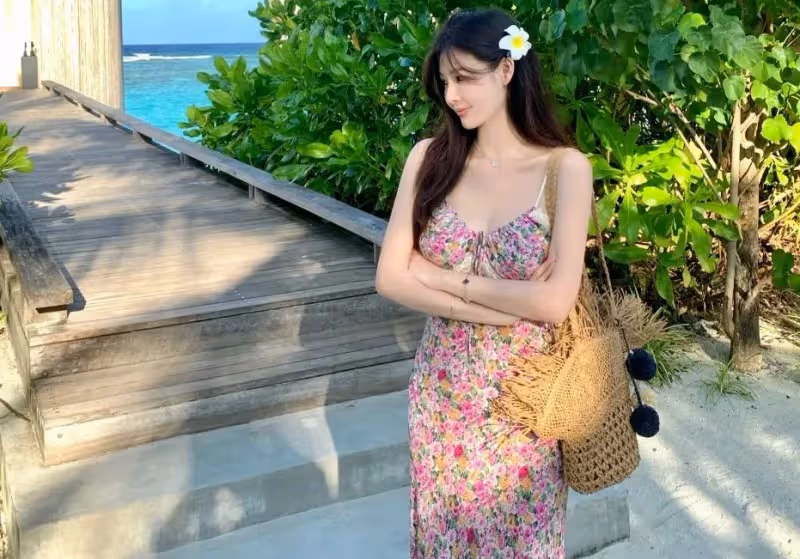 春天的浪漫自由,穿上碎花裙,擁抱生活的不期而遇