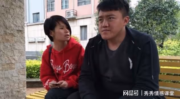 小叔子將癱瘓婆婆送來我家,我不幹了:送去養老院