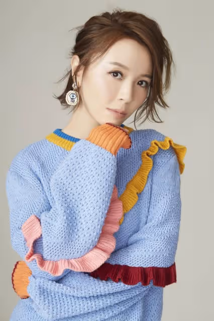 黃雅莉官宣產子，05超女再添幸福媽媽一名！