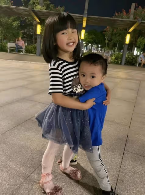 痛心!5歲男孩因媽媽未做產檢,重度貧血去世,兩年前姐姐去世
