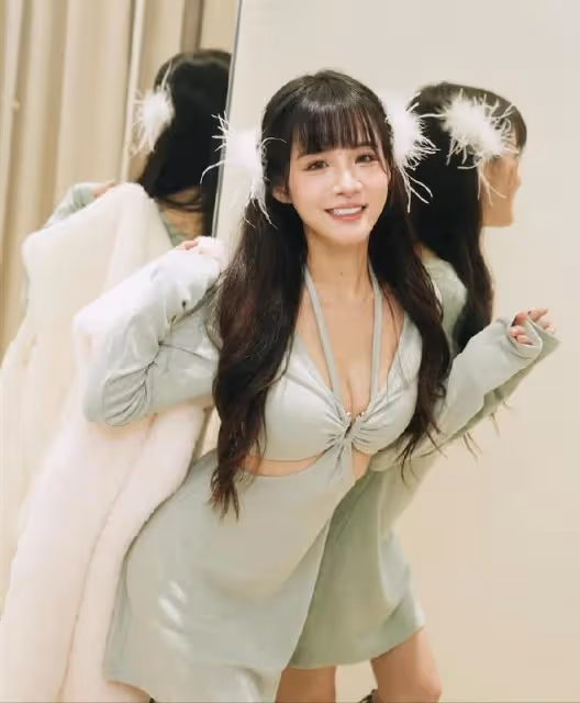 突發！知名歌手妻子涉毒被捕！家中搜出大麻，曾暴瘦至29公斤！
