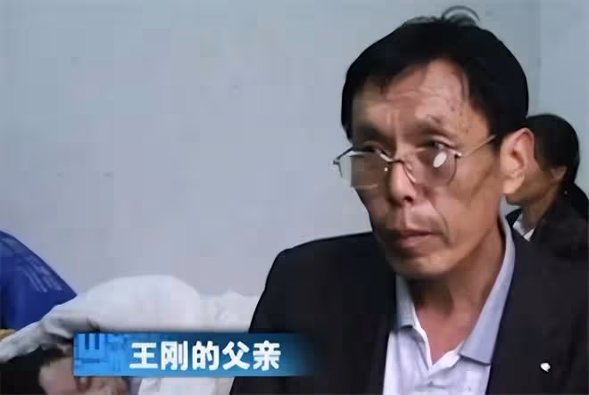 湖北男子為打遊戲,10年不與父母聯繫,臨終遺言:別賣我帳號