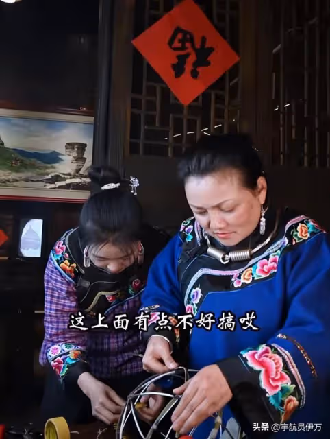 貴州美女賣樹葉13年,靠央視走紅,一片7千,如今成人生贏家