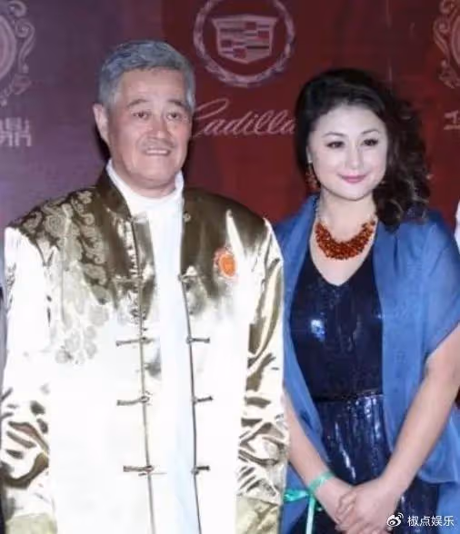 二婚的趙本山，三婚的侯勇，以及四婚的汪峰，都比不過八婚的他？