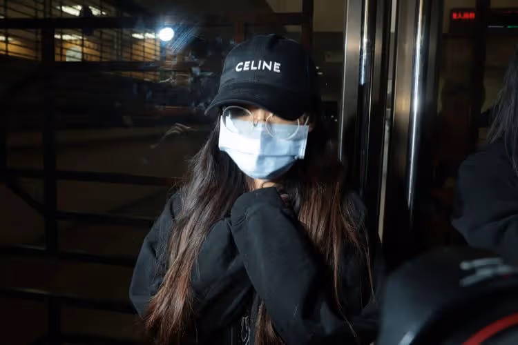 阿沁愛妻持毒無保請回！　花花鞠躬道歉「個人行為和老公無關」：會好好面對錯誤