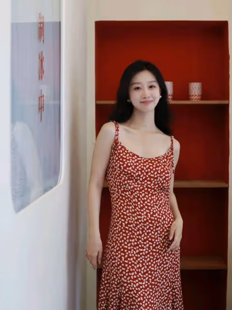 穿上茶歇裙,與春天共舞,讓美好觸手可及!