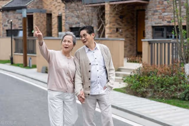 早年喪夫!我養大女兒後「陸續談了3個男友」才領悟 黃昏戀一定要避開「這3種人」