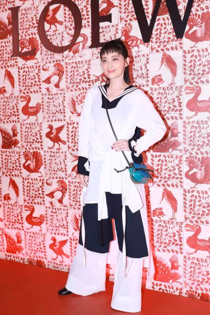 董潔小梅婷5歲卻像姐姐！一個披頭散髮像大嬸，一個染金髮趕潮流