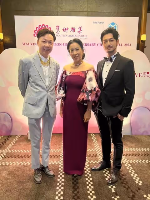 朱玲玲跟葉倩文差2歲如兩代,一個優雅貴婦,一個素顏干黃像奶奶