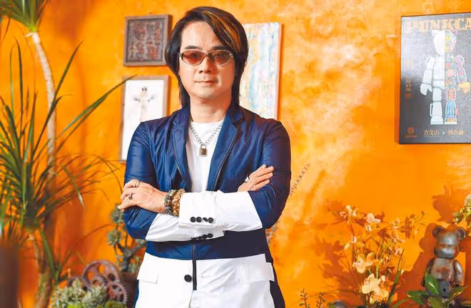 飛兒樂團阿沁妻子藏毒，是夜店大亨送的，親妹妹出面怒懟網友