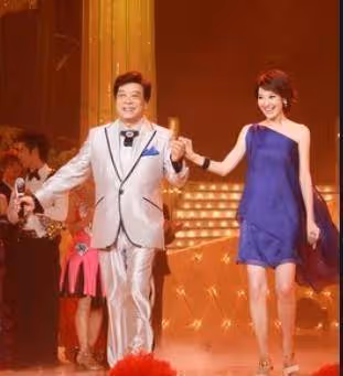 她曾被李詠、趙忠祥看好,卻遭遇電視「退回」,後被曝當富豪小三