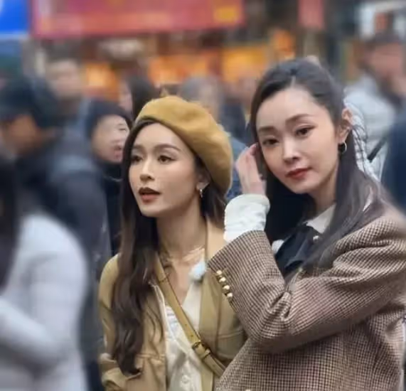 當35歲文詠珊和34歲宋軼合影,我才明白:骨相美與皮相美的區別!