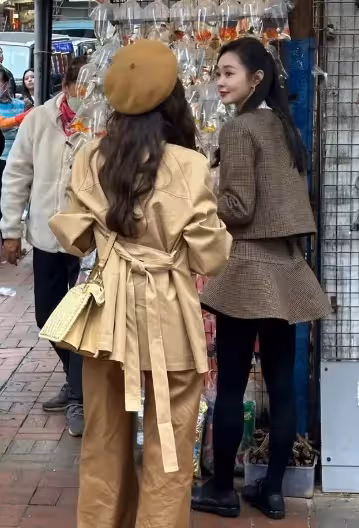 當35歲文詠珊和34歲宋軼合影,我才明白:骨相美與皮相美的區別!