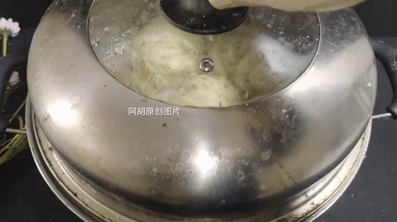 春天使勁吃,一口軟嫩賽人參!揉到花捲里,多一份好營養、多一份清香好滋味