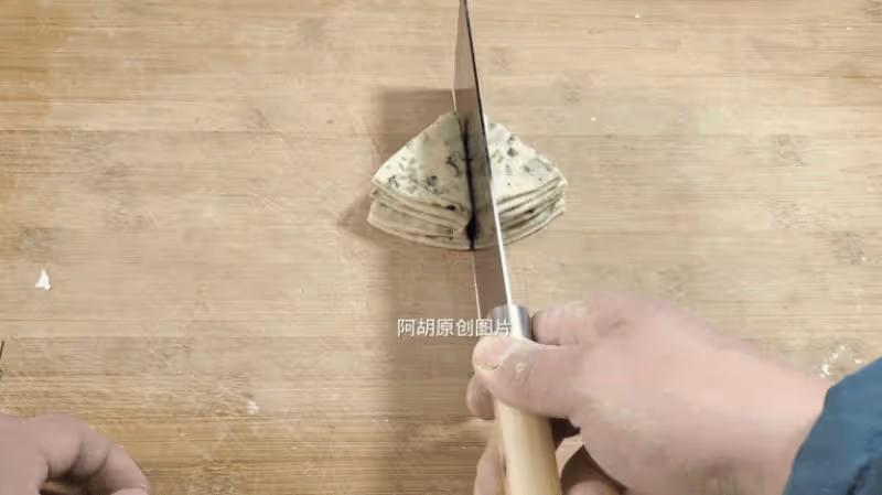 春天使勁吃，一口軟嫩賽人參！揉到花捲里，多一份好營養、多一份清香好滋味
