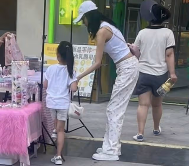 30歲孫怡新戀情曝光!跟戀綜男嘉賓滕光正同居,工作室否認被打臉