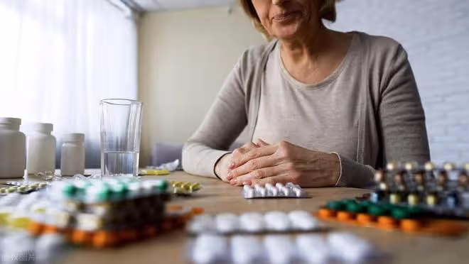 人過60歲後，要想順順噹噹活到80歲，切記不要做這6件傻事
