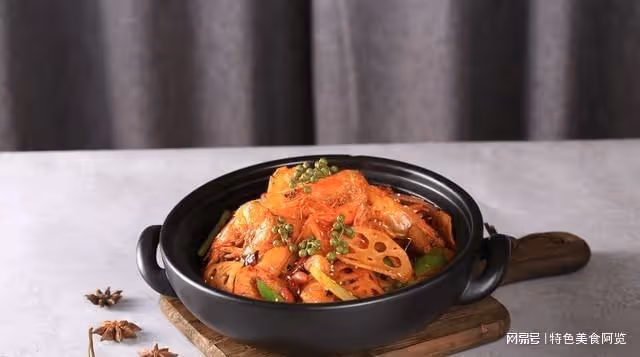 愛上美食,如何做家庭版鮮蝦雞翅玉米煲更好吃呢?