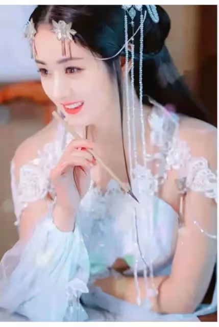 趙麗穎《與鳳行》即將上映，笑不活了