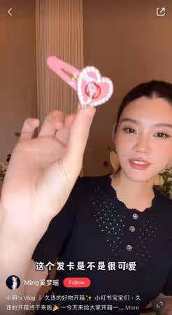 奚夢瑤豪送2歲女兒「百萬愛馬仕包」　網羨慕：普通人只適合看