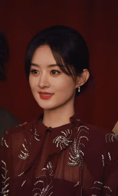 趙麗穎回應《與鳳行》是配音,表示:選擇大家更適應的聲音